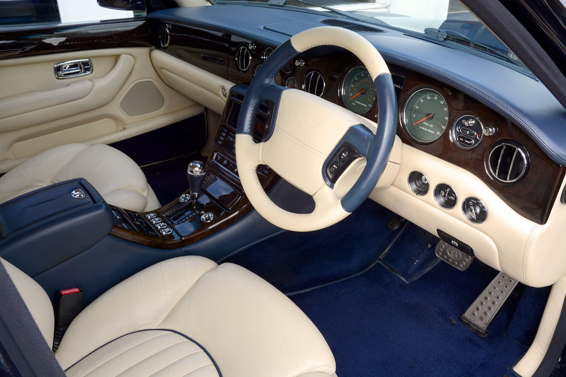 2001 Bentley Arnage Red Label Le Mans