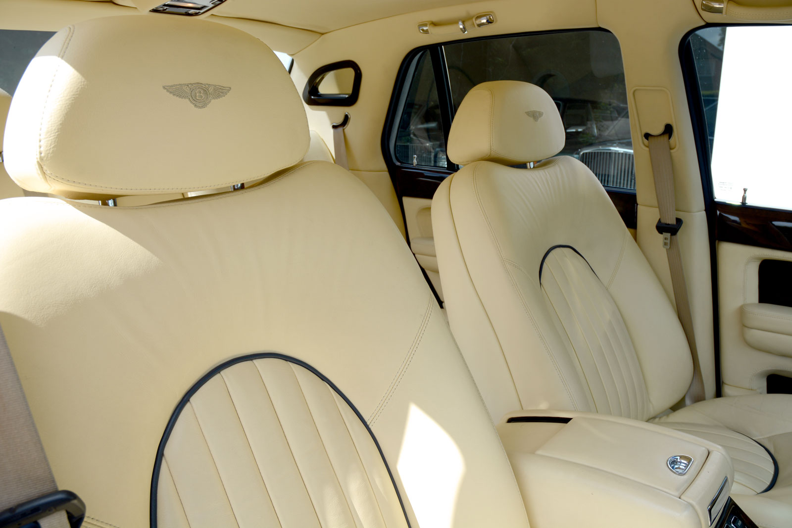 2001 Bentley Arnage Red Label Le Mans