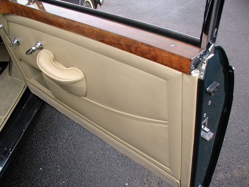 1960 Bentley S2 HJ Mulliner Coupe