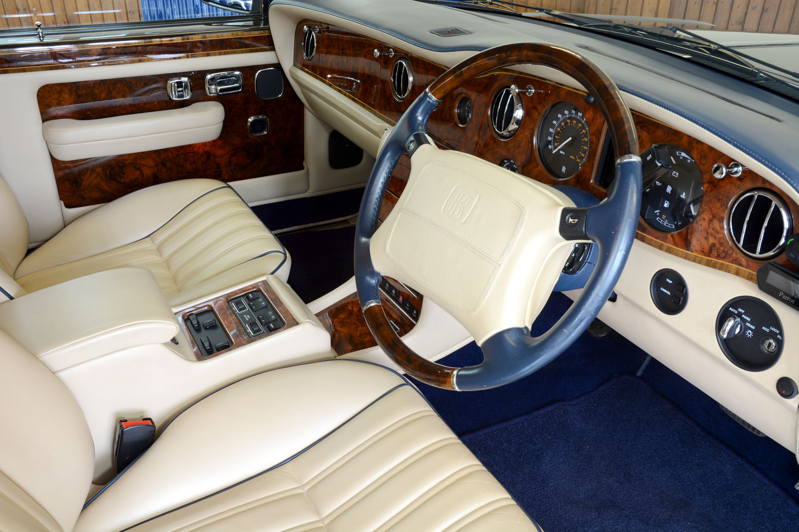 1997 Rolls-Royce Silver Dawn