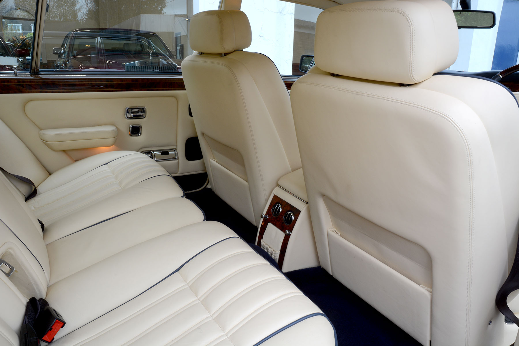 1998 Model Rolls-Royce Silver Dawn